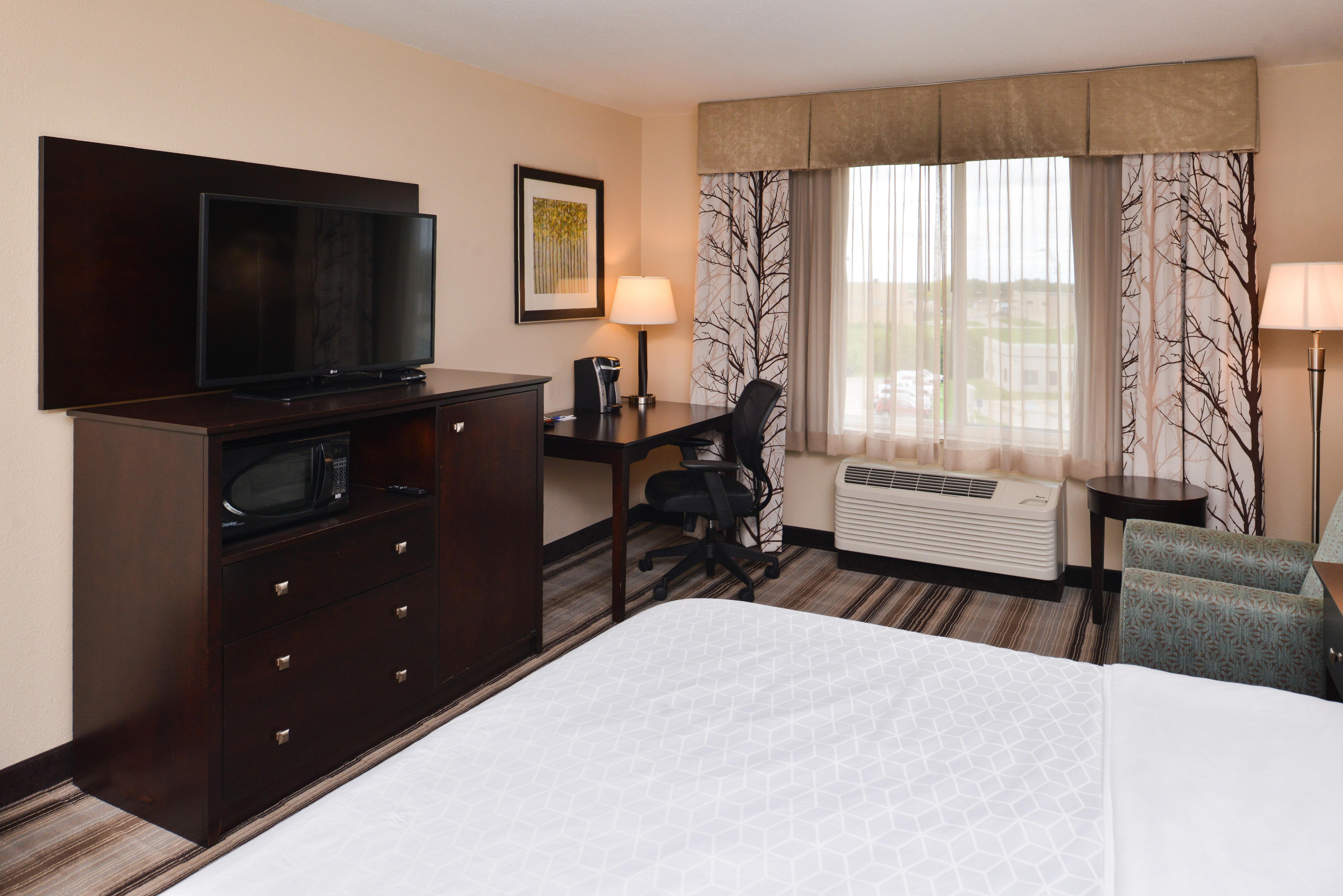 Holiday Inn Express & Suites Emporia Northwest By Ihg Eksteriør billede