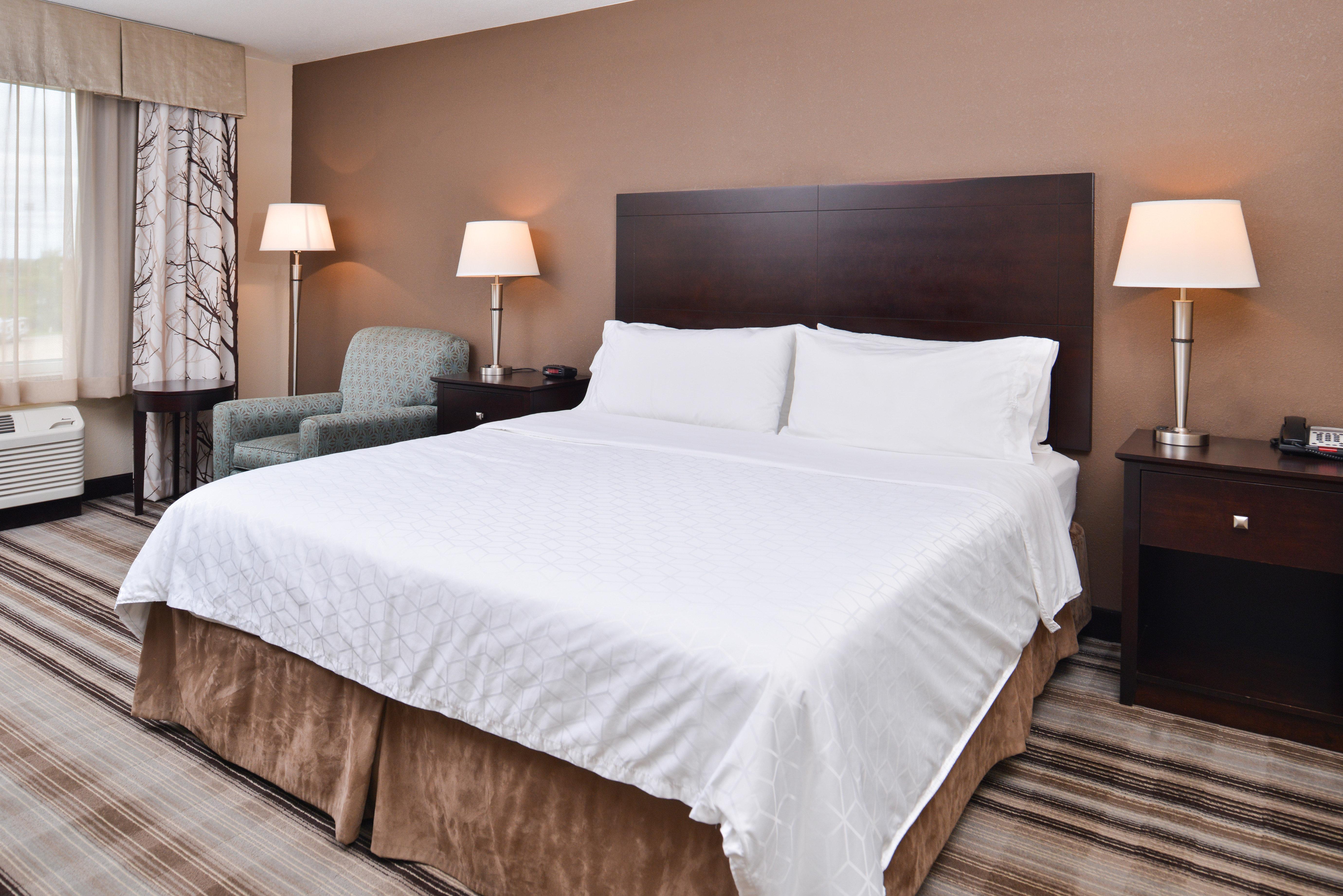 Holiday Inn Express & Suites Emporia Northwest By Ihg Eksteriør billede