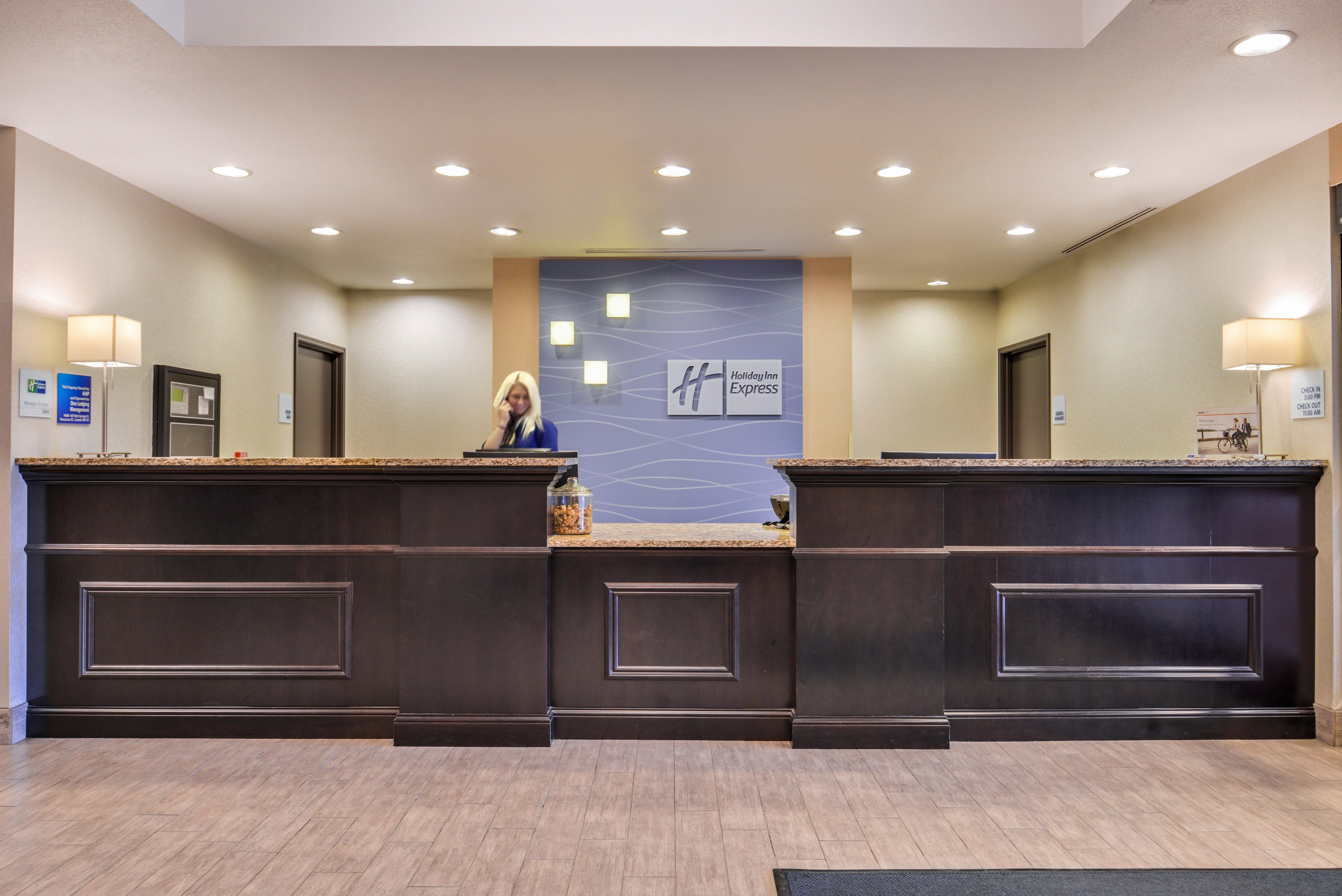 Holiday Inn Express & Suites Emporia Northwest By Ihg Eksteriør billede