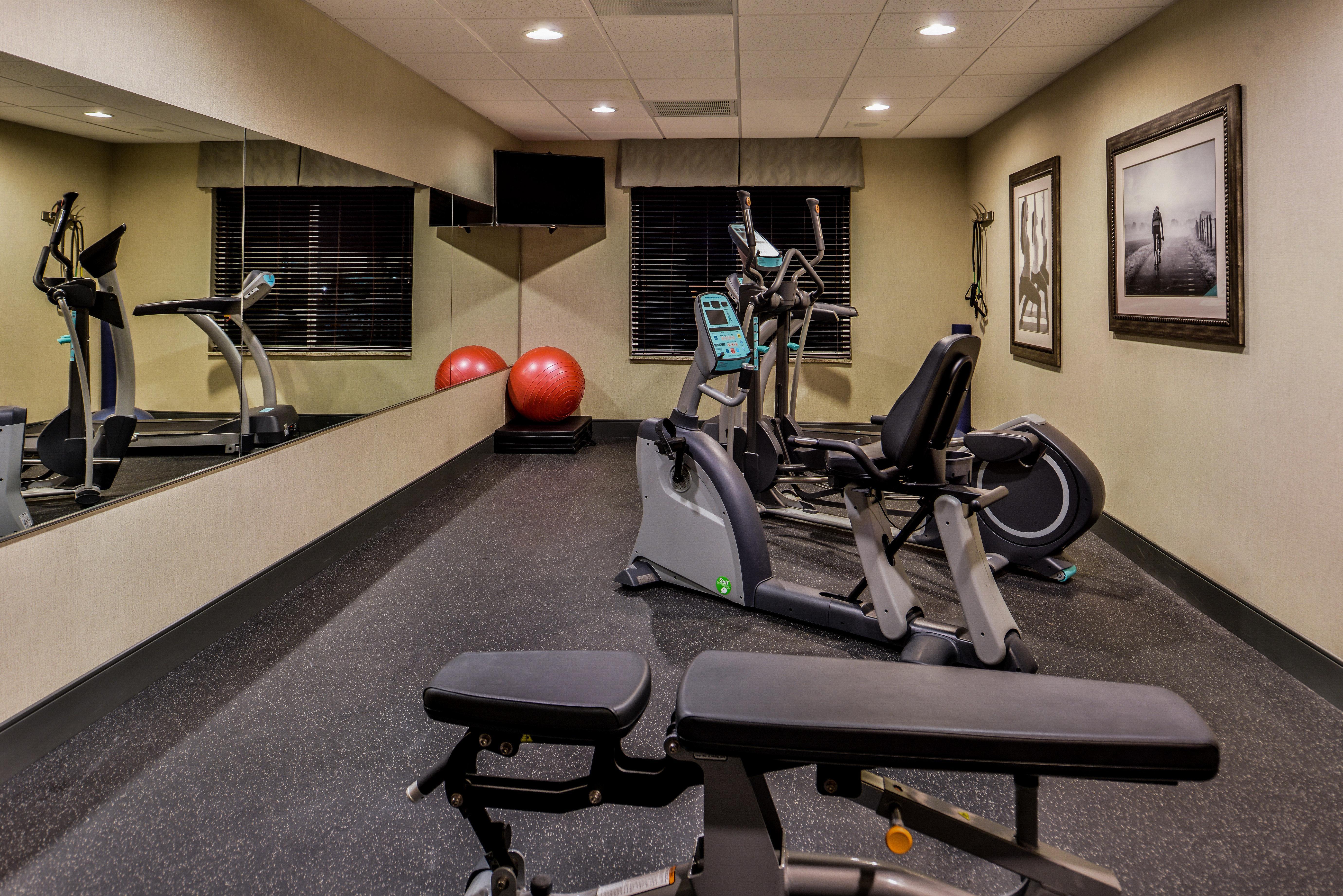 Holiday Inn Express & Suites Emporia Northwest By Ihg Eksteriør billede